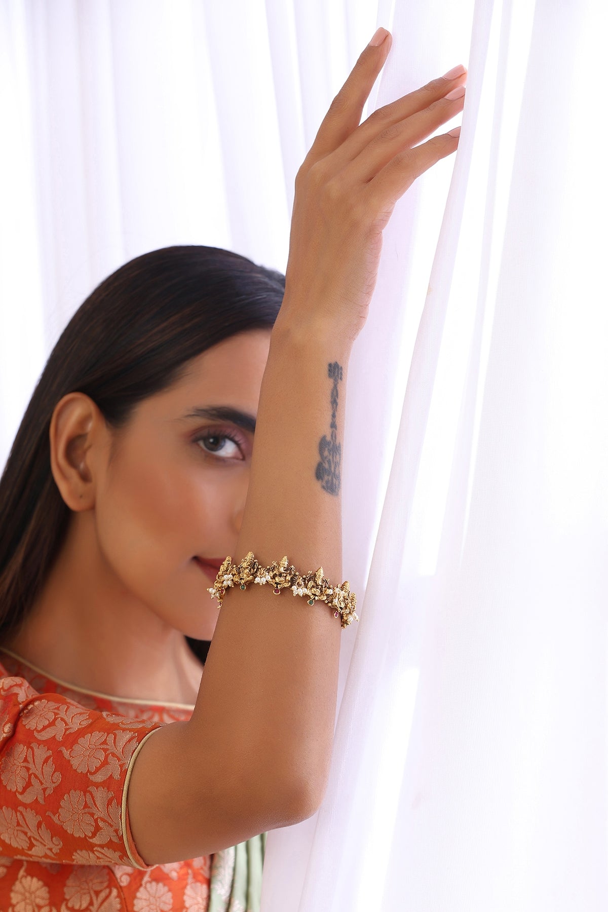 Gold Finish Kundan Polki Bangle