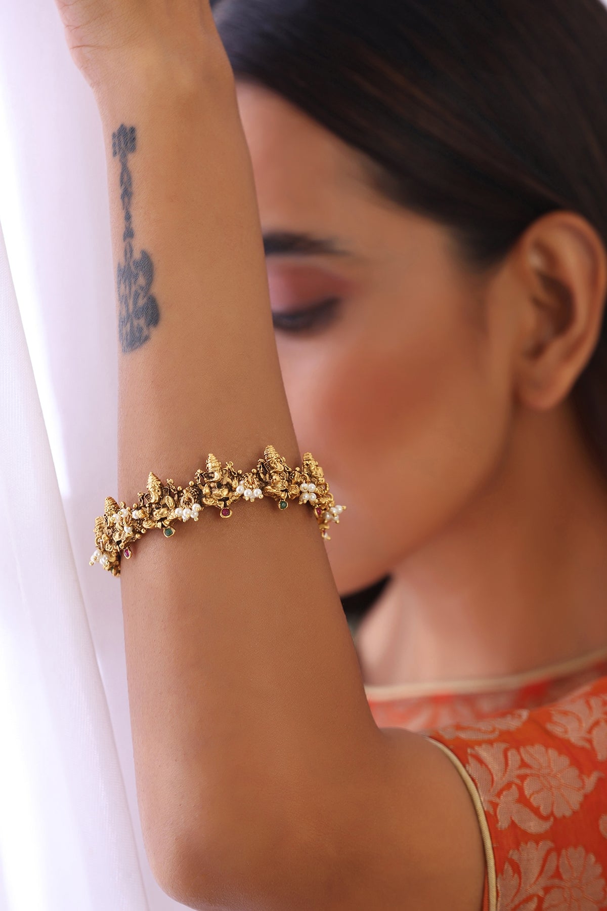 Gold Finish Kundan Polki Bangle