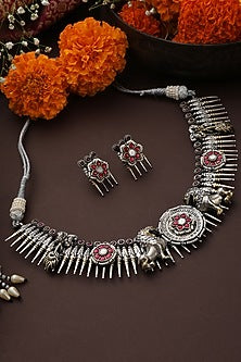 White Finish Kundan Polki Jadau Necklace Set