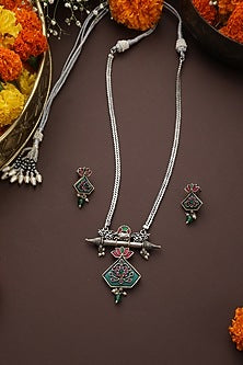 White Finish Jadau Kundan Polki Pendant Necklace Set