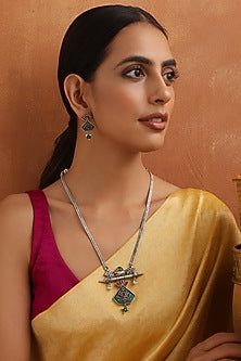 White Finish Jadau Kundan Polki Pendant Necklace Set