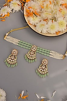 Gold Finish Kundan Choker Necklace Set