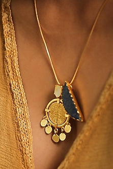 Gold Finish Mother Of Pearl Coin Pendant Necklace In 92.5 Sterling Silver