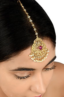 Gold Finish Pearl & Glass Maang Tikka In Sterling Silver