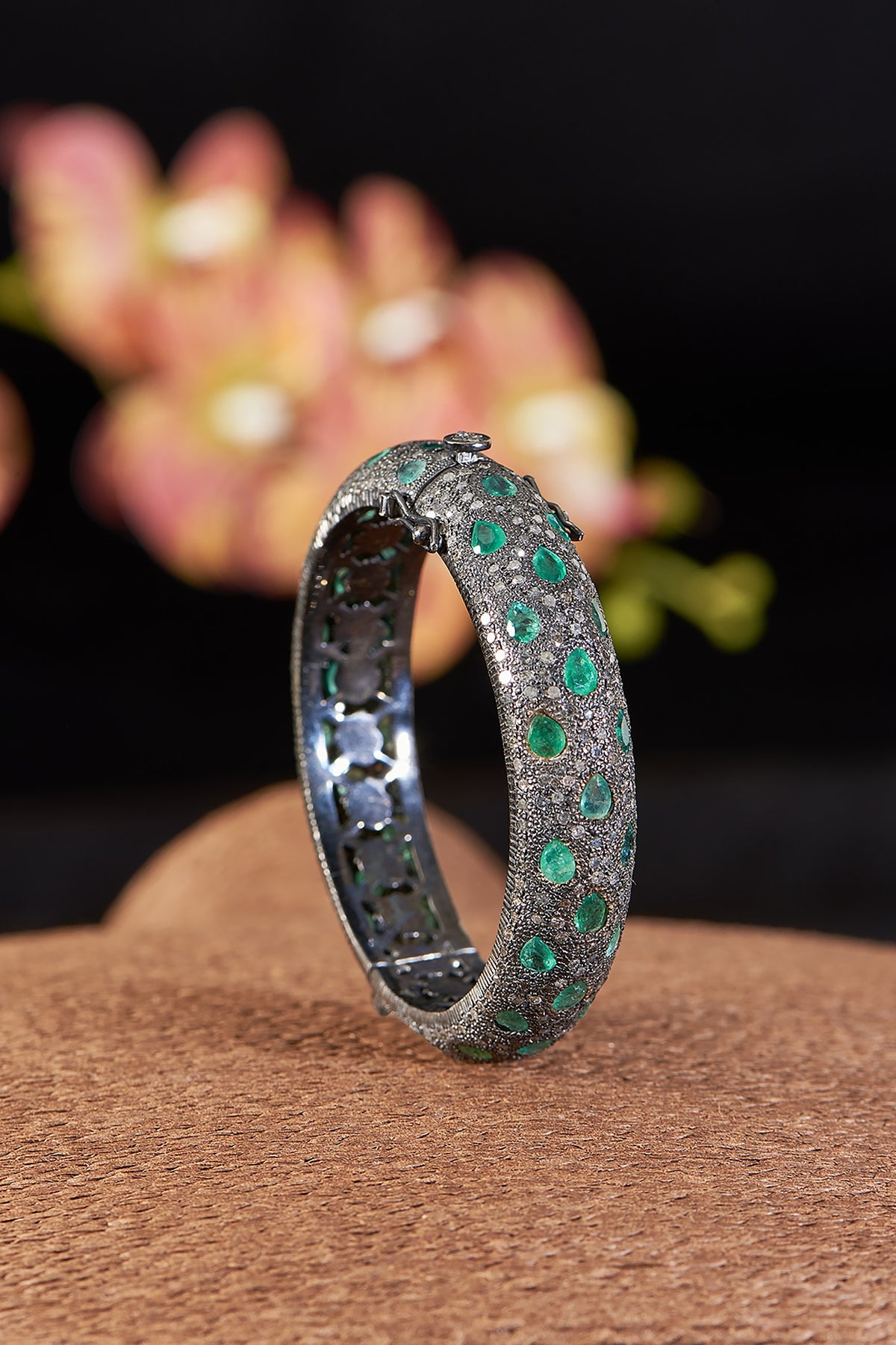 Two Tone Finish Single Cut Diamond & Emerald Bangle In Sterling Silver