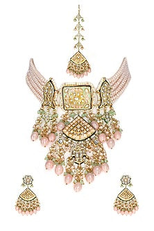 Gold Finish Kundan Necklace Set