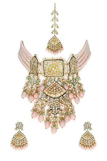 Gold Finish Kundan Necklace Set