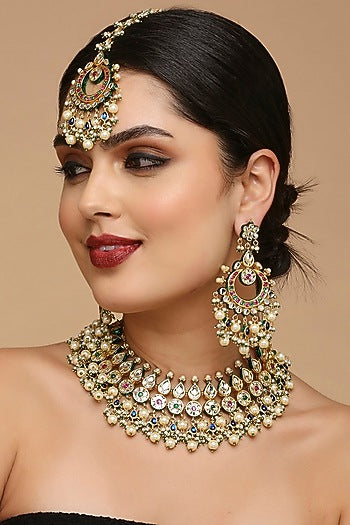 Gold Finish Kundan Necklace Set