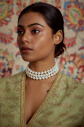 White Finish Shell Pearl Choker Necklace
