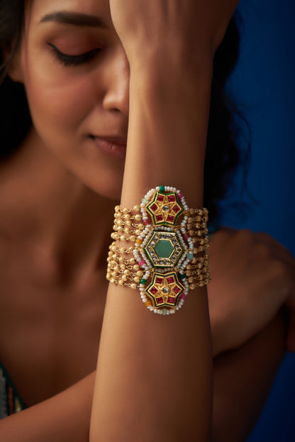 Gold Finish Imitation Kundan Bracelet
