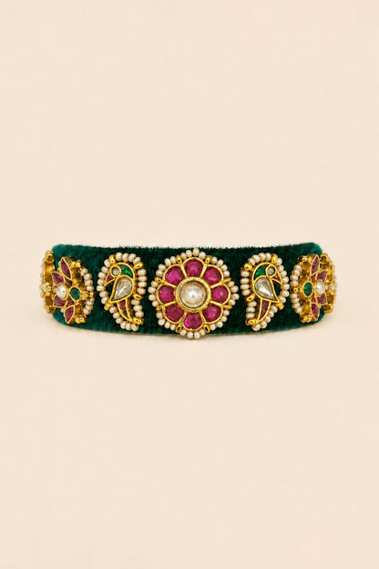 Gold Finish Imitation Kundan Polki Poochi Bracelet