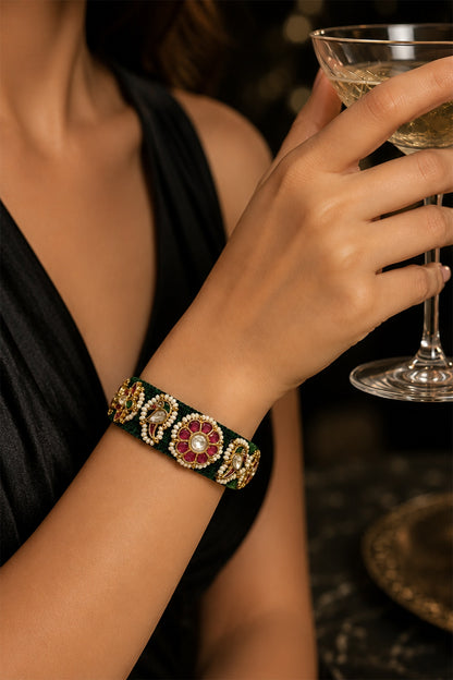 Gold Finish Imitation Kundan Polki Poochi Bracelet