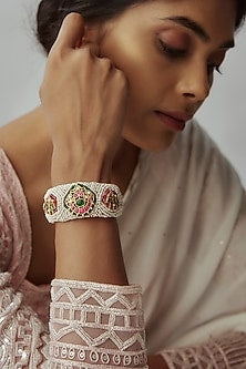 Gold Finish Kundan Polki Bracelet
