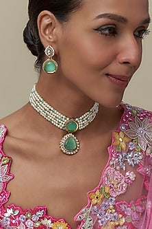 Gold Finish Kundan Polki & Green Stone Choker Necklace Set