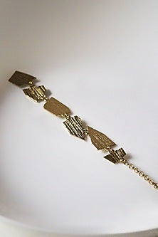 Gold Finish Hand Textured Pandora Maangtikka