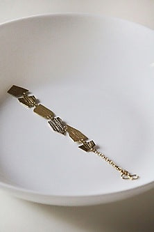 Gold Finish Hand Textured Pandora Maangtikka