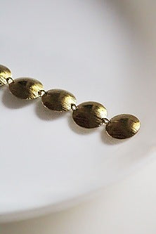 Gold Finish Coin Textured Maangtikka