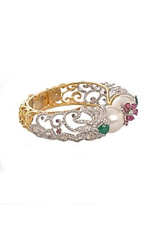 White Finish Cubic Zirconia & Pearl Bracelet