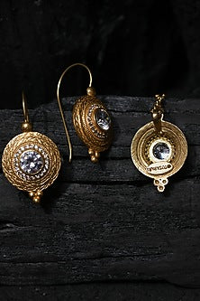 Gold Finish Zircon Pendant Necklace Set