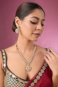 Gold Finish Moissanite Kundan Polki Necklace Set