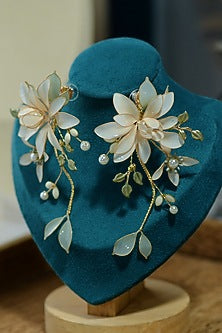 Mint Handmade Jasmine Earrings