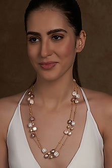 Gold Finish Shell Pearl Necklace In Brass