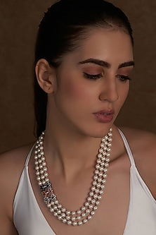 White Finish Light Pink Shell Pearl Necklace
