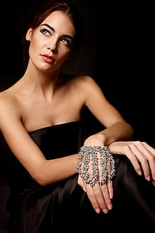 Two-Tone Finish Grey Beaded & Metal Ball Hathphool