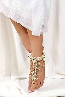 Gold Plated Shell & Pearl Anklets