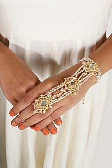 Gold Plated Shell & Pearl Haathphool