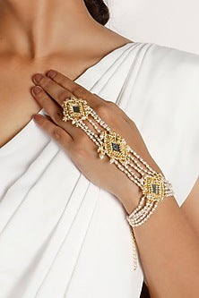 Gold Plated Shell & Pearl Haathphool