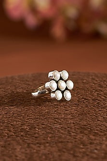 White Finish Pearl Gemstone Ring In Sterling Silver