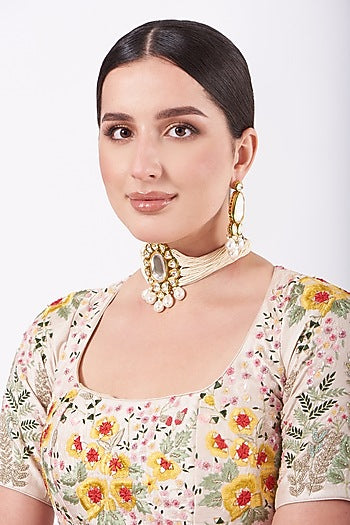 Gold Finish Kundan Motifs & Pearl Choker Necklace Set
