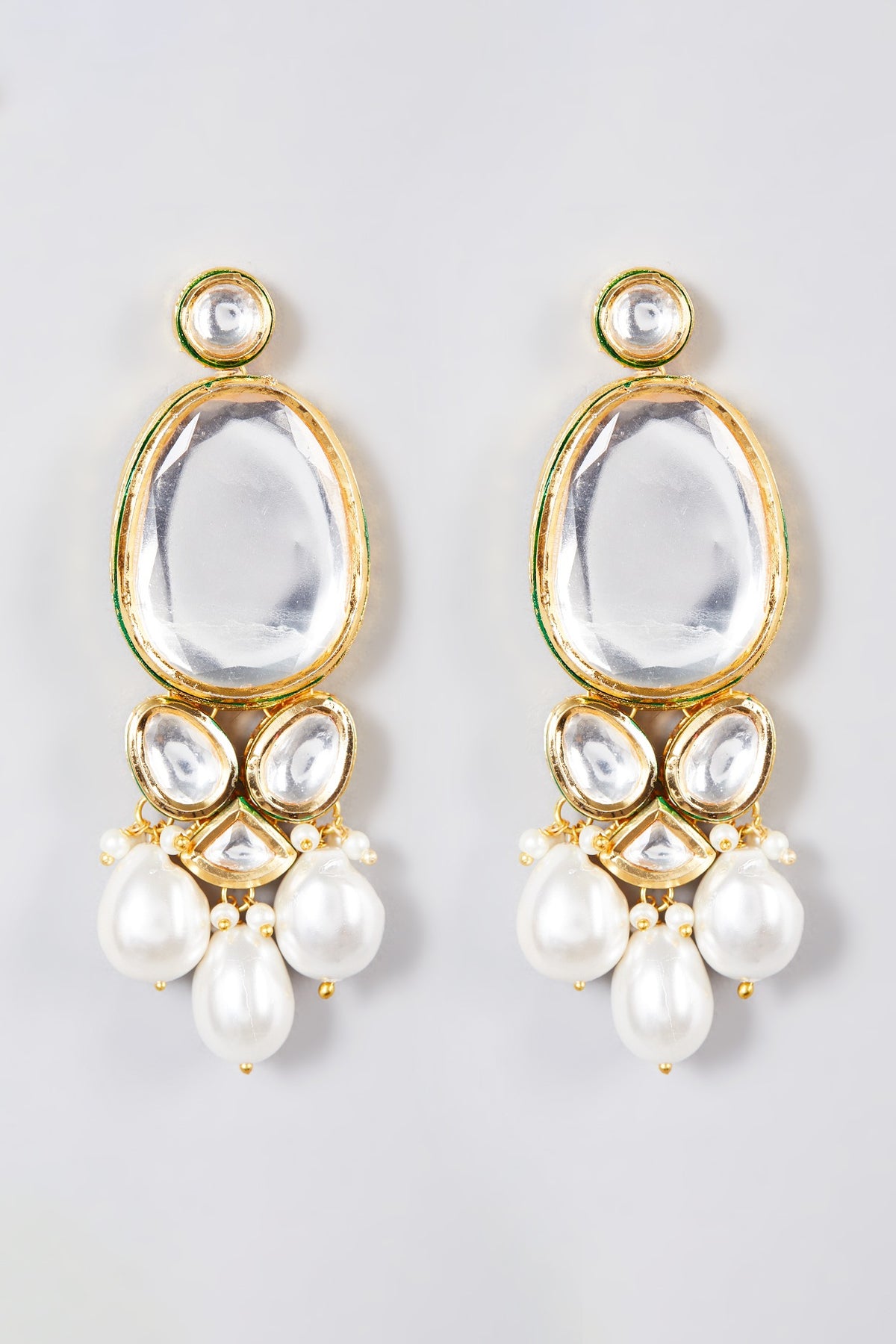 Gold Finish Kundan Motifs & Pearl Choker Necklace Set