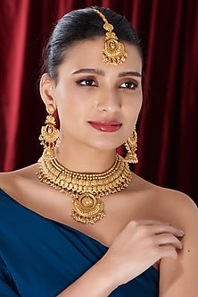 Gold Finish Kundan Polki Temple Choker Necklace Set