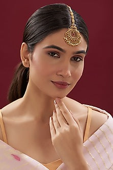 Gold Finish Pearl Temple Maangtikka