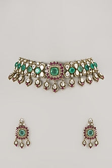 Gold Finish Emerald Synthetic Stone Choker Necklace Set
