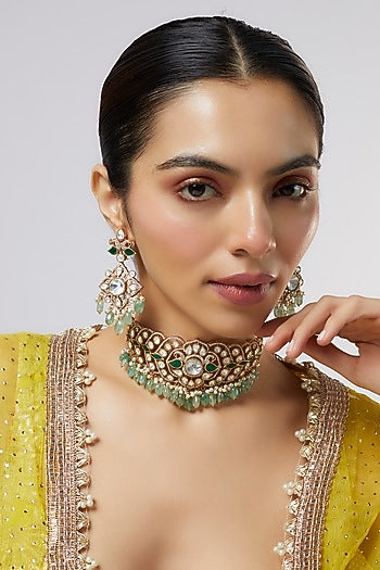 Gold Finish Kundan Polki & Green Stone Choker Necklace Set