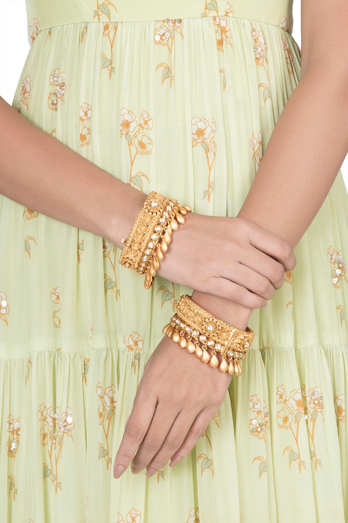 Gold Finish Antique Kundan Polki Bangle