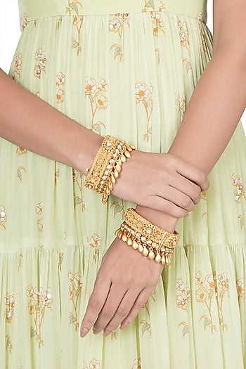 Gold Finish Antique Kundan Polki Bangle