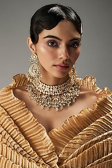 Gold Finish Kundan Polki & Green Stone Choker Necklace Set