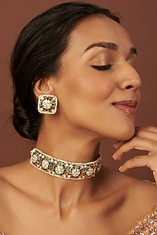Gold Finish Green Stone & Kundan Polki Choker Necklace Set