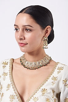 Gold Finish Jadua Beaded Choker Necklace Set