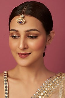 Gold Finish Kundan & Diamond Maangtikka In Sterling Silver