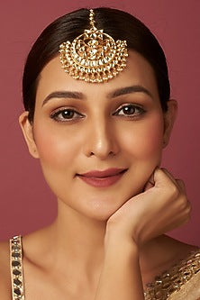 Gold Finish Kundan & Diamond Maangtikka In Sterling Silver