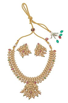 Gold Finish Pendant Necklace Set