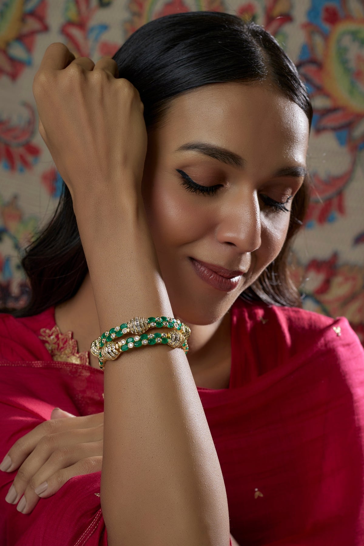 Gold Finish Emerald Synthetic Stone Bangles (Set of 2)
