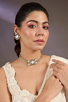 Gold Finish Kundan Polki & Green Stone Choker Necklace Set