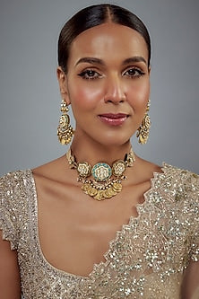Gold Finish Kundan Polki Choker Necklace Set