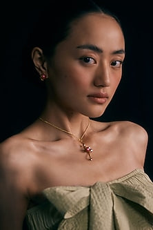 Gold Finish Swarovski & Pearl Pendant Necklace